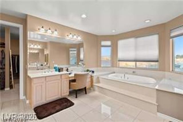 10234 Renae Nicole Court, Las Vegas, NV 89183