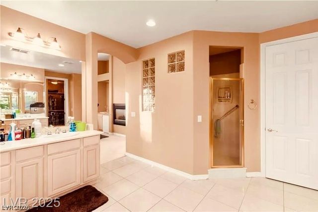 10234 Renae Nicole Court, Las Vegas, NV 89183