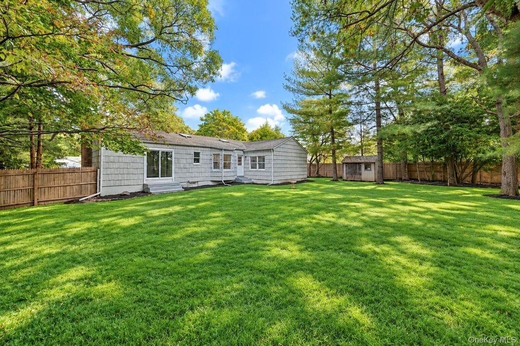 6 Loebel Street, Selden, NY 11784 — photo 4