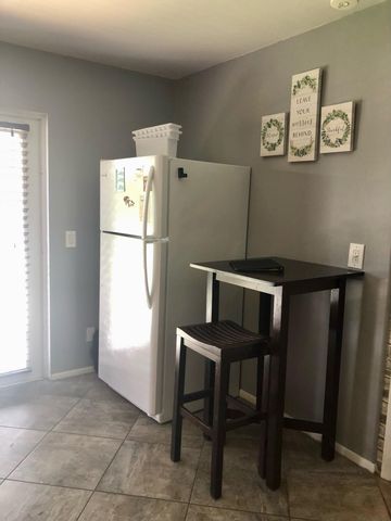 2212 SE 4th Avenue, Fort Lauderdale, FL 33316