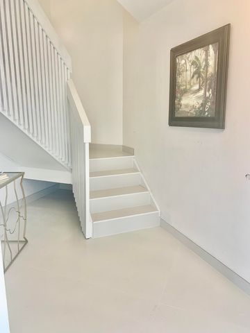 2212 SE 4th Avenue, Fort Lauderdale, FL 33316
