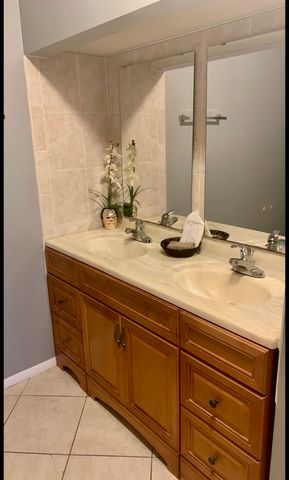 2212 SE 4th Avenue, Fort Lauderdale, FL 33316