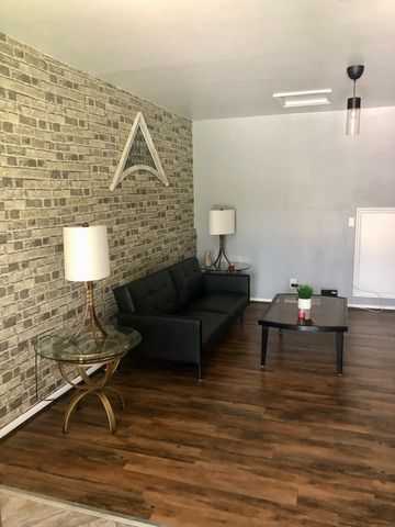 2212 SE 4th Avenue, Fort Lauderdale, FL 33316