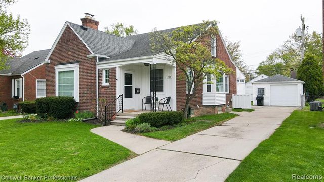 1797 Allard Avenue, Grosse Pointe, MI 48236