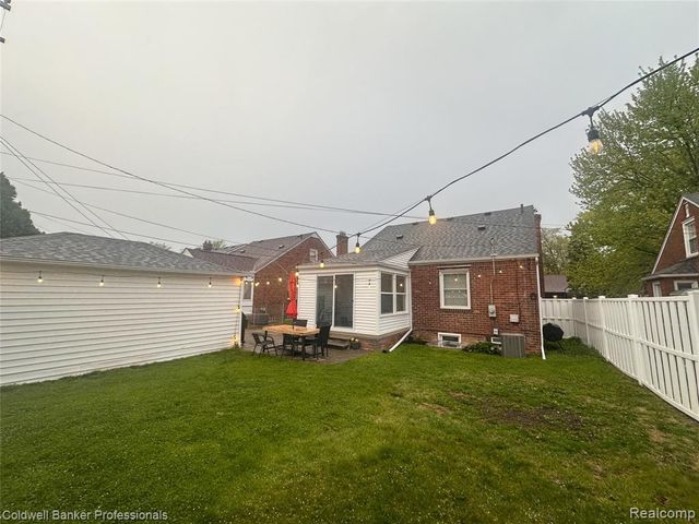 1797 Allard Avenue, Grosse Pointe, MI 48236