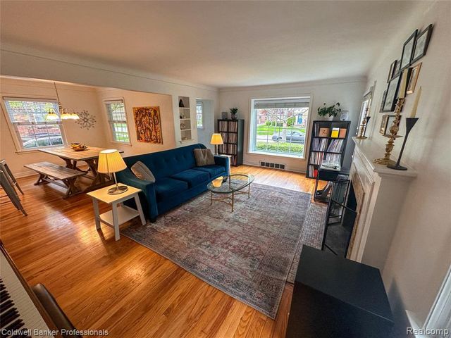 1797 Allard Avenue, Grosse Pointe, MI 48236