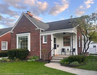 1797 Allard Avenue, Grosse Pointe, MI 48236
