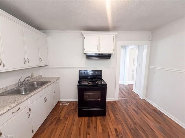920 Elm Street, Burlington, NC 27217