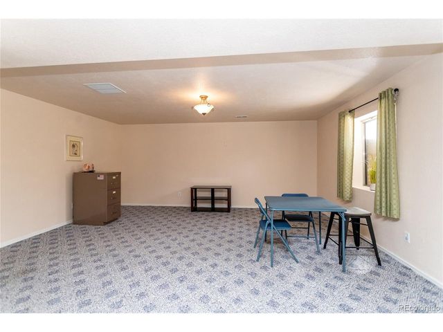 1676 Pinon Glen Cir, Colorado Springs, CO 80919