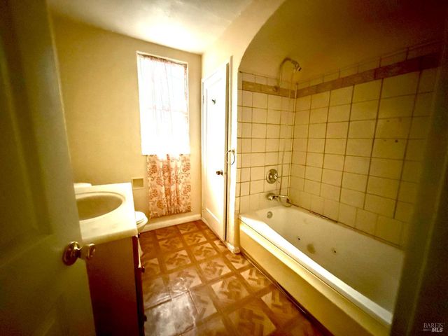 1209 Sacramento St, Vallejo, CA 94590