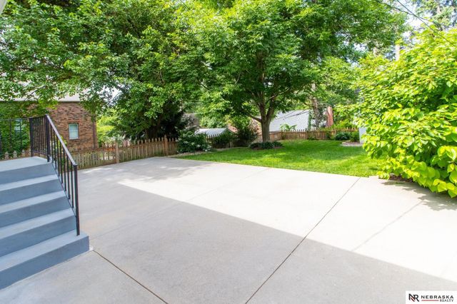 2510 N 51 Street, Omaha, NE 68104