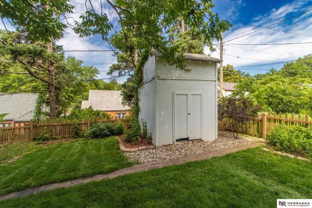 2510 N 51 Street, Omaha, NE 68104
