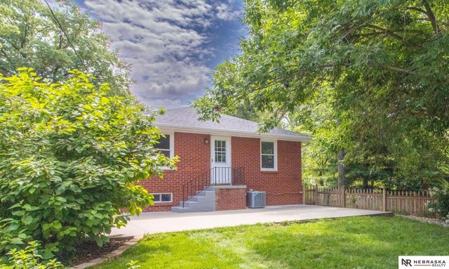 2510 N 51 Street, Omaha, NE 68104