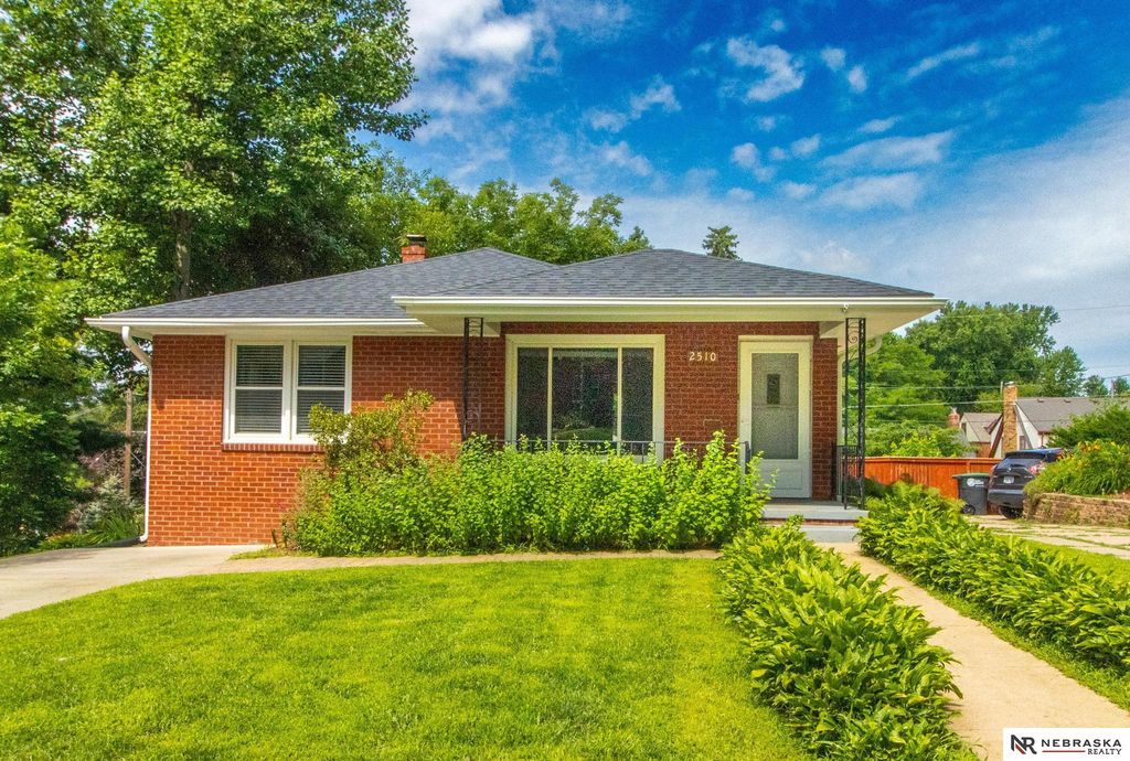 2510 N 51 Street, Omaha, NE 68104