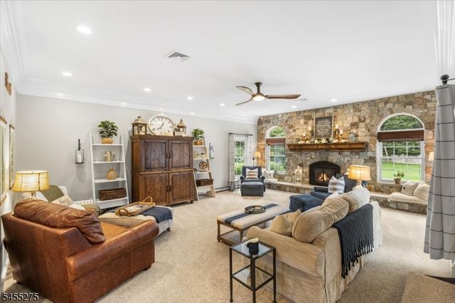 6 Prides Xing, Sparta Twp., NJ 07871