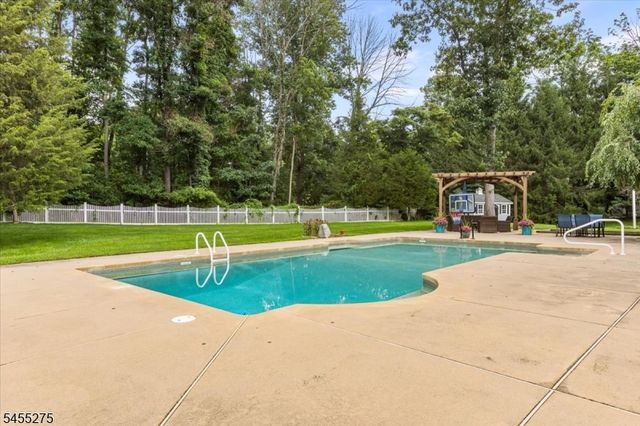6 Prides Xing, Sparta Twp., NJ 07871