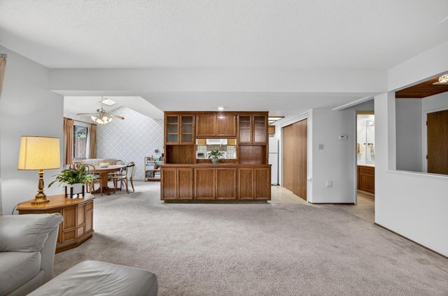 30 Park Place Ct, Sacramento, CA 95831