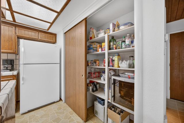 30 Park Place Ct, Sacramento, CA 95831