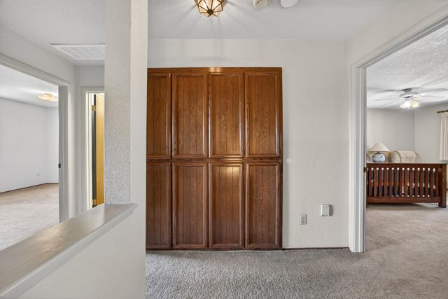 30 Park Place Ct, Sacramento, CA 95831