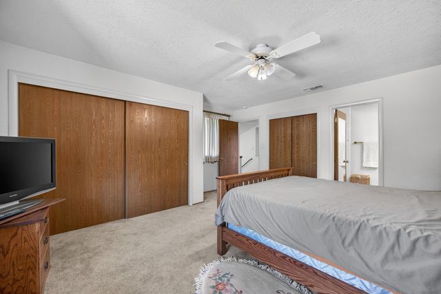 30 Park Place Ct, Sacramento, CA 95831