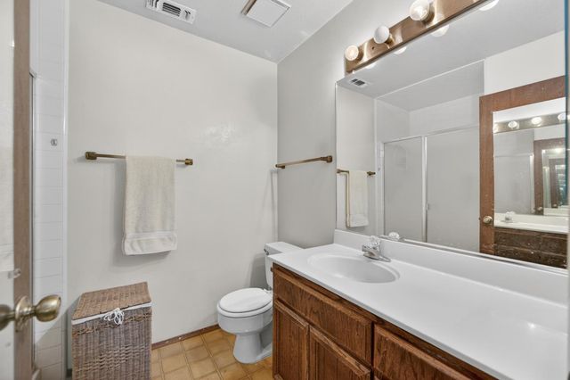 30 Park Place Ct, Sacramento, CA 95831