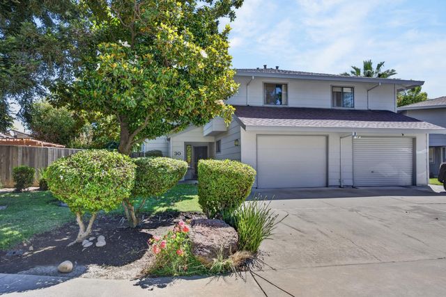 30 Park Place Ct, Sacramento, CA 95831