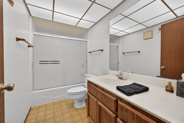 30 Park Place Ct, Sacramento, CA 95831