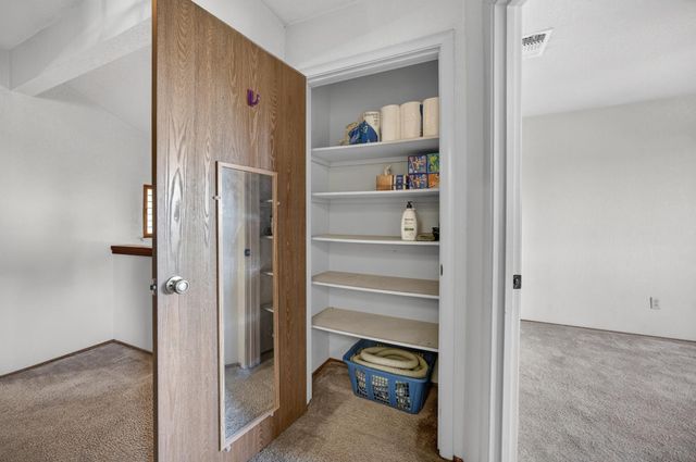 30 Park Place Ct, Sacramento, CA 95831