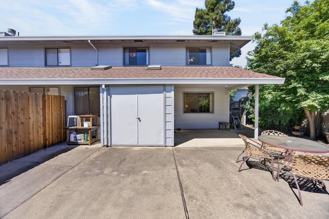 30 Park Place Ct, Sacramento, CA 95831