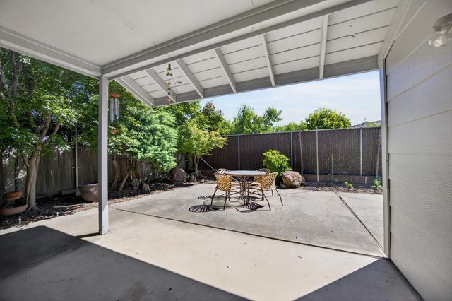 30 Park Place Ct, Sacramento, CA 95831