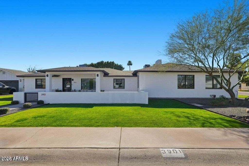 3901 E WELDON Avenue, Phoenix, AZ 85018 — exterior