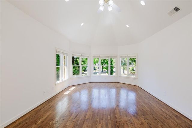 8020 Royal Saint Georges Lane, Duluth, GA 30097