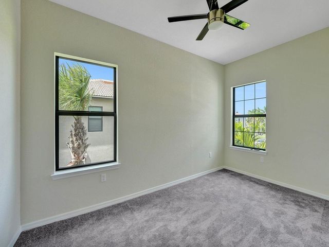 4825 CHANTILLY Road, Lake Worth, FL 33467
