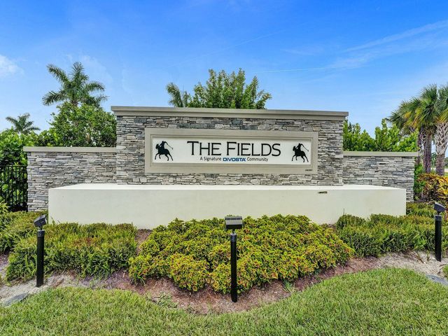 4825 CHANTILLY Road, Lake Worth, FL 33467
