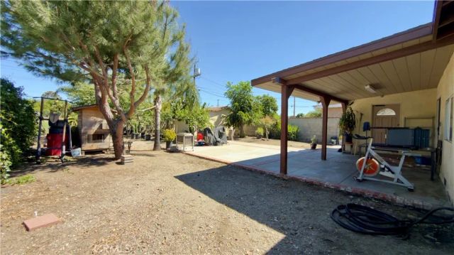 10416 Cayuga, Pacoima, CA 91331