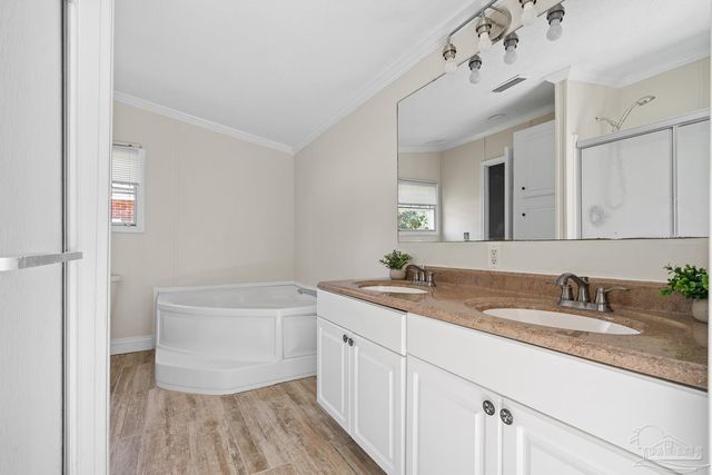 8412 Pond Ave, Pensacola, FL 32534