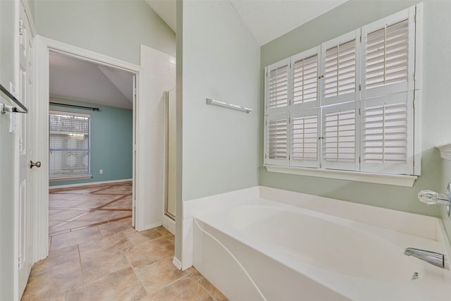 1130 Fawn Meadow Trail, Kennedale, TX 76060