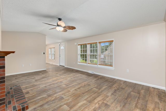 3 Bay Street, Hudson, NH 03051