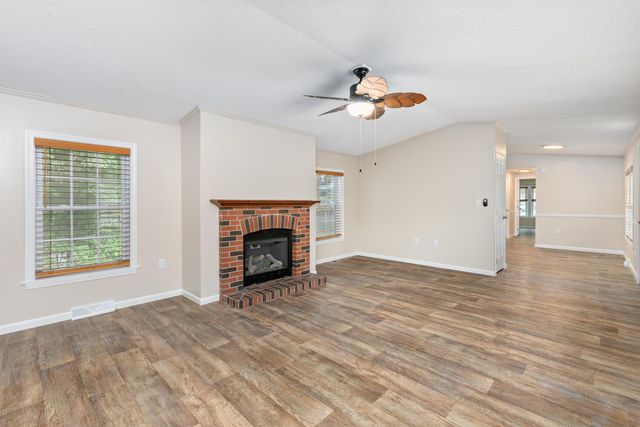 3 Bay Street, Hudson, NH 03051