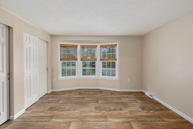 3 Bay Street, Hudson, NH 03051