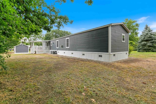 3 Bay Street, Hudson, NH 03051