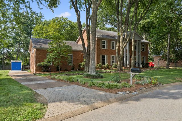 6020 Manor Pl, Brentwood, TN 37027