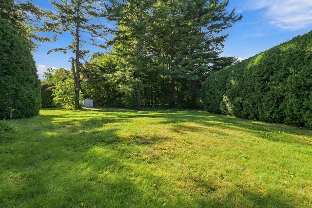 211 Allen St, East Longmeadow, MA 01028