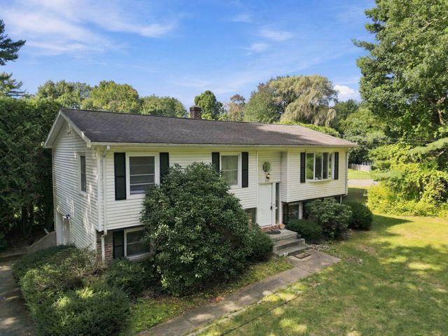 211 Allen St, East Longmeadow, MA 01028