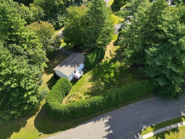 211 Allen St, East Longmeadow, MA 01028