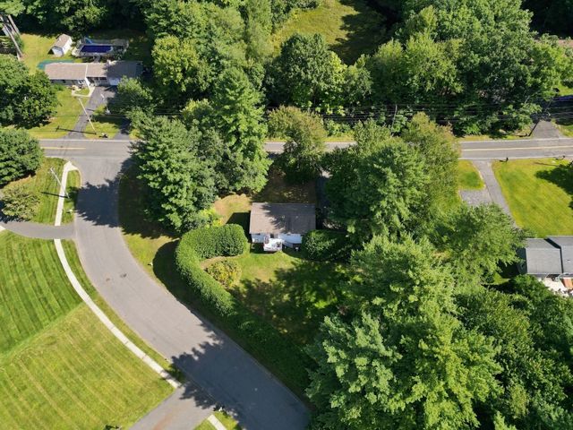 211 Allen St, East Longmeadow, MA 01028