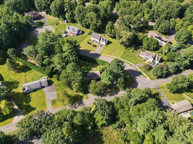 211 Allen St, East Longmeadow, MA 01028