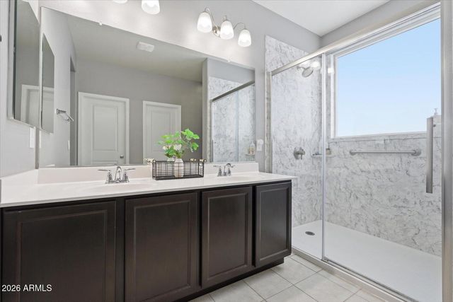 11726 W DEL RIO Lane, Avondale, AZ 85323