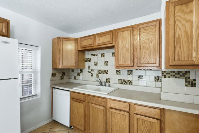 1816 Mae Avenue SW, Albuquerque, NM 87105