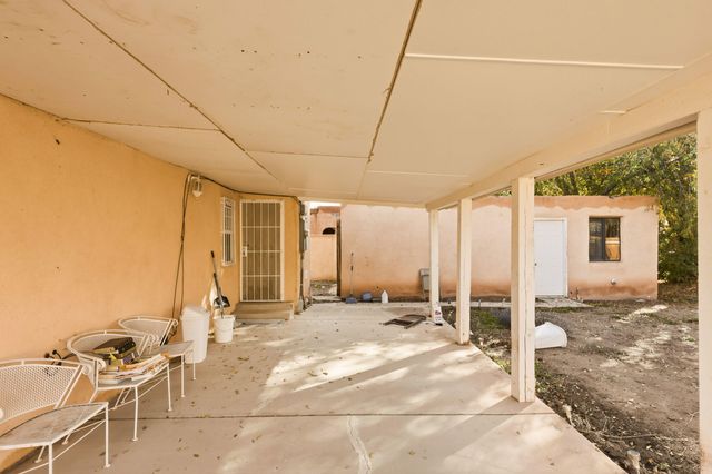 1816 Mae Avenue SW, Albuquerque, NM 87105